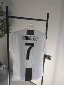 Ronaldo Juventus Authentic Home football shirt 2018 - 2019 Adidas Men SZ L ig93 - Picture 1 of 13