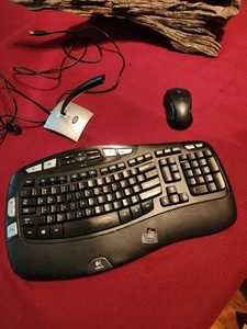 Logitech K350 Wave Wireless Ergonomic Keyboard &mouseµphone - Picture 1 of 13