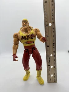 VintageWCW 1999 Marvel Road Rebels Hulk Hogan Played Loose Figure Pre-Owned - Picture 1 of 9