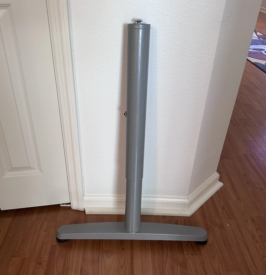 Escritorio Ikea Galant Pata en T Ajustable Plateado Usado 1 PIER Pierna en T Foto 1 de 1