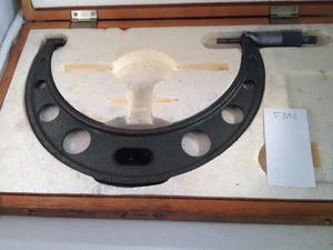 Gebrauchte Mitutoyo 7"-8" Bügelmessschraube Nr. 103-222A Außenmikrofon. Mit Karton (Regal#F302) - Bild 1 von 6