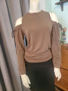 Blusa Lea & Viola Lounge Hombro Frío Con Corbatas Manga Larga Marrón Talla S/P - Imagen 1 de 12