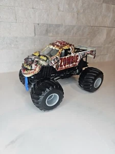 Mattel Hot Wheels Monster Jam Zombie Diecast Vehicle 1:24 Scale - FREE SHIP - Picture 1 of 7