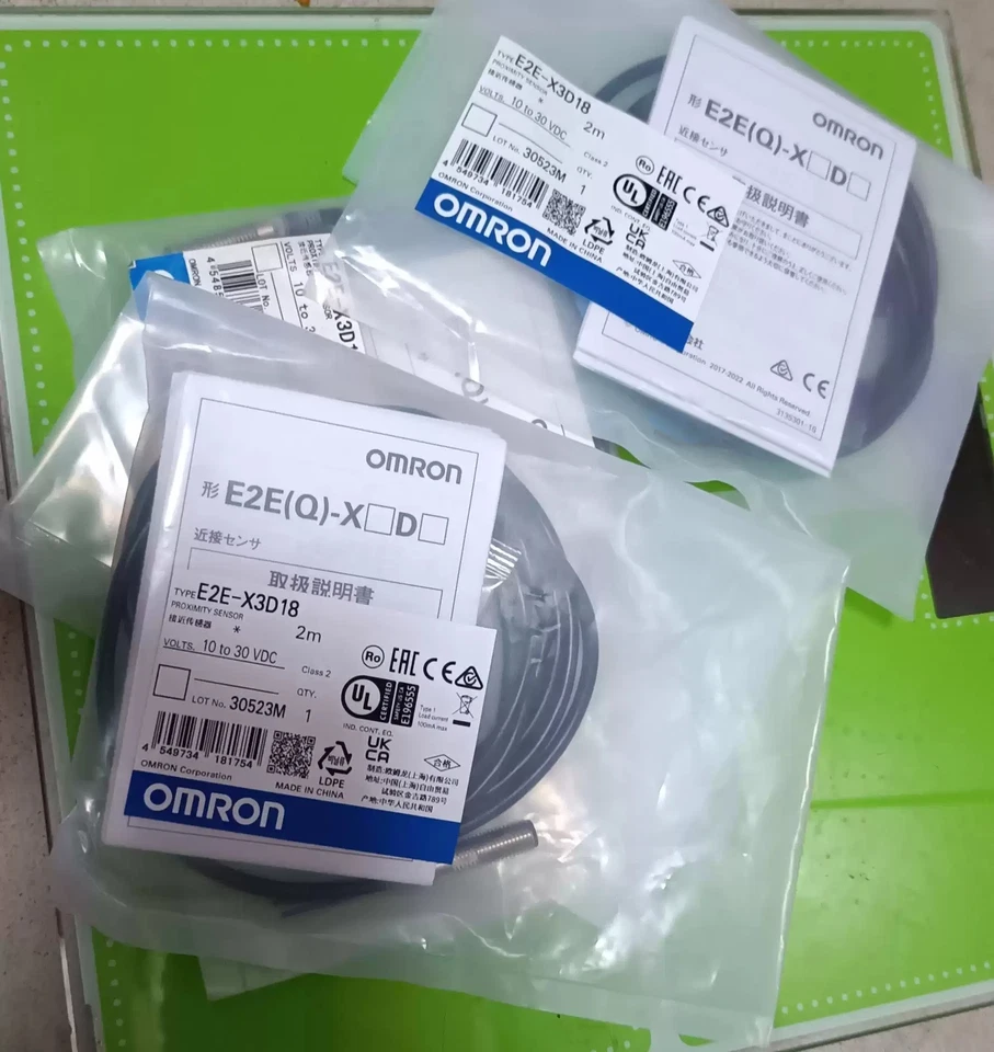 One New Omron E2E-X3D18 Proximity Sensor E2EX3D18 - Image 1 of 1