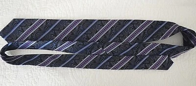 Pronto Uomo Platino, seda, corbata de cachemira azul tiene tiras azules/grises. Excelente Foto 1 de 4