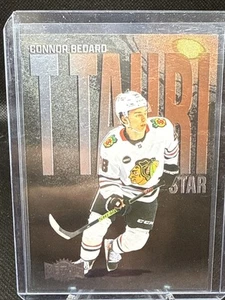 2023-24 Metal Universe Connor Bedard T Tauri Star Rookie #TTP-1 - Blackhawks - Foto 1 di 2
