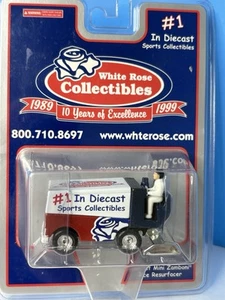 Mini Zamboni Ice Resurfacer Vehicle Promotional 10 Years 1989-1999 Sealed 1:50 - Picture 1 of 19