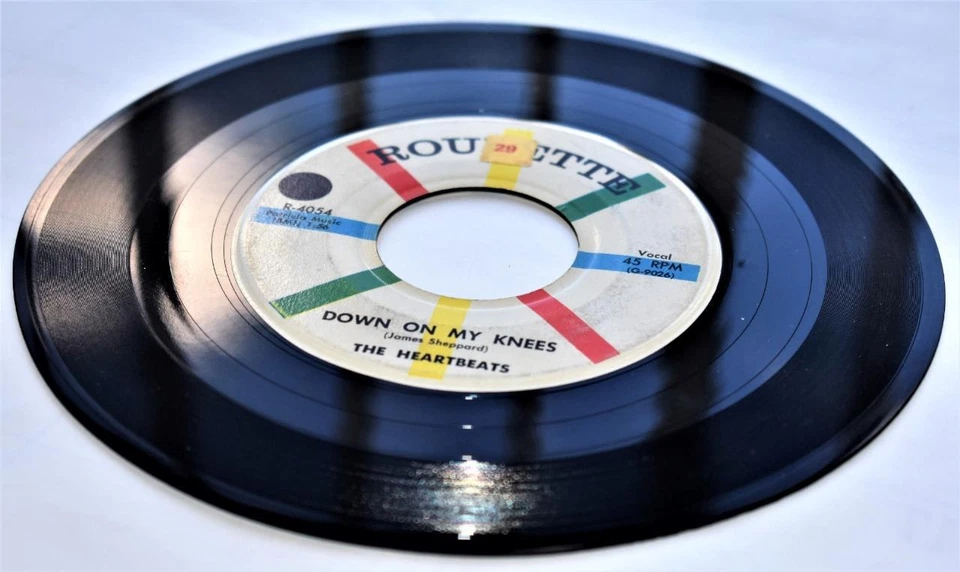 The Heartbeats Down On My Knees / I Found A Job 1958 Roulette 4054 45rpm VG/VG+ - Image 1 of 1