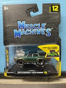 1/64 Maisto Muscle Machines 1970 Oldsmobile Vista Cruiser Wagon verde y dorado #12 - Imagen 1 de 2