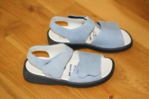 DÄUMLING Sandalen, Mädchen, Gr. 26 schmal, hellblau, Leder, Klettverschluss, NEU - Bild 1 von 5