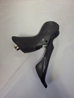 Shimano 105 R7000 ST-R7020 11-Speed RIGHT/REAR Shifter (Hydraulic) - Image 1 of 4