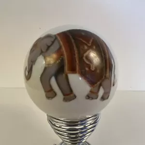 ELEPHANT VERY UNUSUAL CERAMIC SPHERICAL BALL - Picture 1 of 16