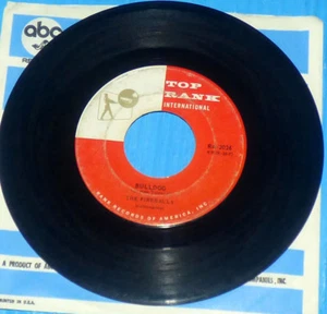 The Fireballs - Bulldog & Nearly Sunrise / Top Rank 7" 45 - Picture 1 of 2