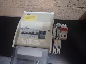 Wylex Consumer Unit NHRS504 - Picture 1 of 11