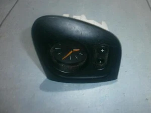 Ford Focus 2001 Dashboard Radio Display (Clock, Info Monitor, Board C #22045-51 - Picture 1 of 1