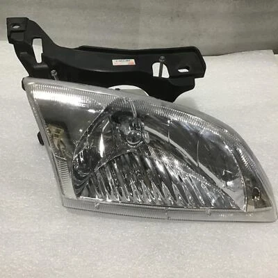 Conjunto de lámpara de faros de pasajero Chevrolet Cavalier Rh 2000-2002 22666741 Foto 1 de 4