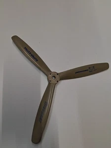 Elica Graupner 3 pale misura 32-18, 12,5 x 7" - Foto 1 di 7