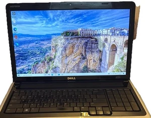 dell inspiron 1750 Laptop - Picture 1 of 12