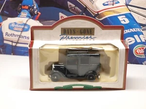 LLEDO days gone - AUSTIN TAXI - SMALL SCALE MODEL - 47001 - Picture 1 of 5