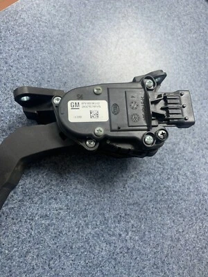 ✅ 06-11 CHEVROLET HHR ACCELERATOR GAS PADEL OEM 20757615 - Image 1 of 4