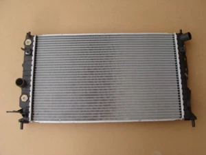 Radiatore acqua radiator Opel Vectra B 1.6 i - 16V - 1.8 16v - 2.0 i - 16v da 95 - Imagen 1 de 1