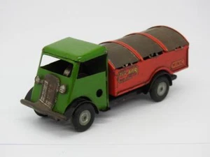 TRIANG MINIC C1948 LATTA OROLOGERIA 32M CONTROLLO AVANTI CARRELLO POLVERE SENZA CHIAVE - Foto 1 di 8