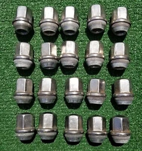 Factory GM Wheel Lugnuts Cadillac Chevrolet CT5 XTS Genuine OEM Lug Nuts Set 20 - Picture 1 of 12