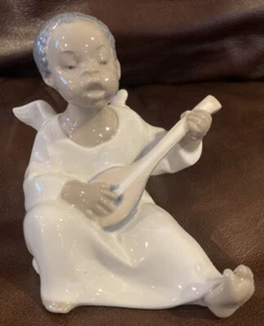 LLADRO BLACK ANGEL WITH MANDOLIN #4537 M RELIGIOUS BOY MUSIC Porcelain Figurine - Picture 1 of 9
