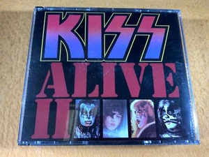 F9-71 KISS Alive II - DOUBLE CD - 1977 - CD - 822 781-2 M-2 - ROCK - Picture 1 of 10