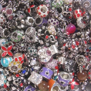 Lot de 30 perles rondelles charms compatibles bracelet donuts argentés - DU3 - Picture 1 of 9