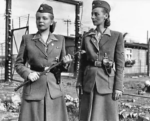 World War 2 WW2 German SS Female PRISON GUARDS Picture Photo 4x6 - Picture 1 of 1