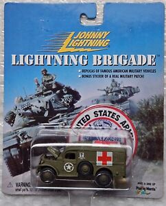 US ARMY AMBULANCE + military patch Lightning Brigade by Johnny Lightning