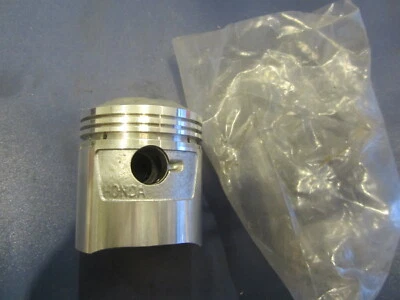 Motocicleta clásica vintage clásica Honda Piston C70 .75 de gran tamaño  Foto 1 de 3