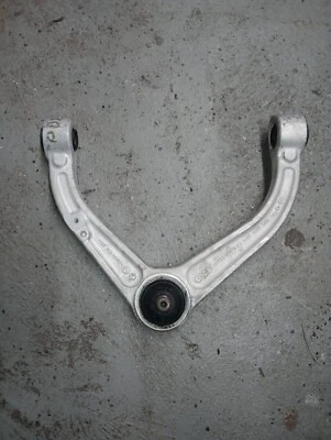 Brazo de control superior trasero derecho Lamborghini Gallardo. Foto 1 de 4