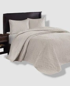 Madison Park Beige Ivory Quebec Quilted 3-Pc. Queen Bedspread Set - Picture 1 of 7