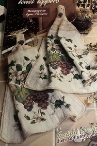 CROCHET ~ “Christmas Potholder” ~ PATTERN~ - Picture 1 of 3