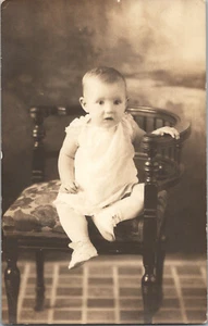 RPPC Antique Postcard Photo Picture Portrait Baby on Chair - Bild 1 von 2