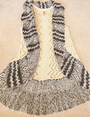 Girls Sweater Vest Cardigan Large 14 Cable Knit Grey EUC - Image 1 of 4