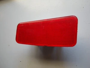 CADILLAC SEVILLE 1992-1997 Drivers DOOR PANEL REFLECTOR FRONT or REAR 16669159 - Picture 1 of 3