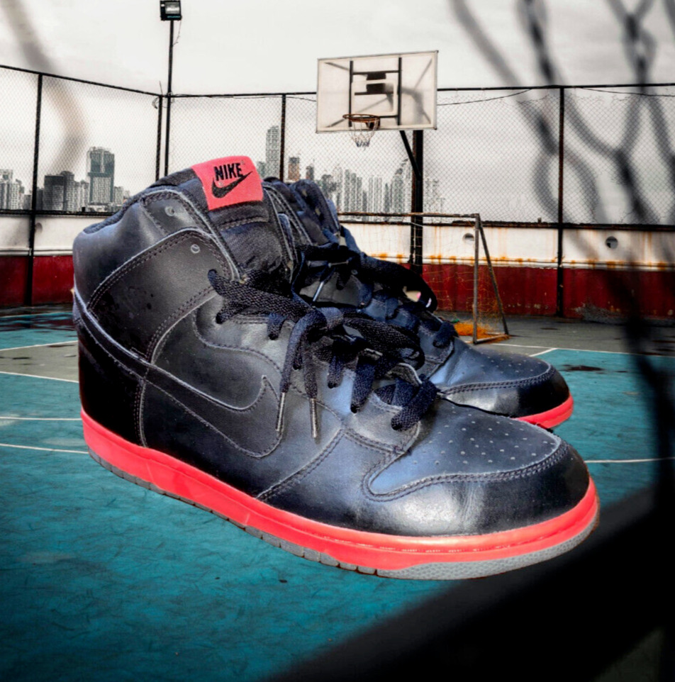 Preços baixos em Nike Dunk High Black Sport Red | eBay Preços baixos em Nike Dunk High Black Sport Red | eBay
