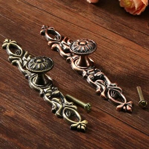 Hot Antique Brass Door Cupboard Cabinet Wardrobe Furniture Kitchen Pull Handle - Picture 1 of 13
