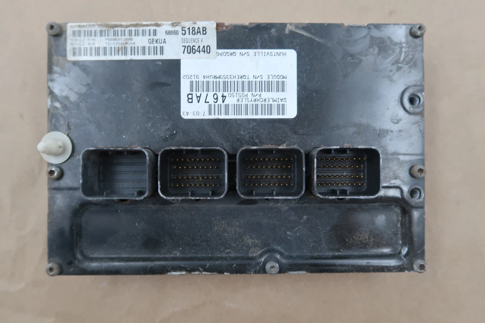 Jeep Grand Commander 2010 ordenador con motor ECM (A1) 68060518ab Foto 1 de 1