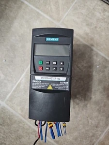Siemens 6SE6440-2UC17-5AA1 6SE6 440-2UC17-5AA1 MICROMASTER - Picture 1 of 7