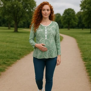 A Pea In The Pod Medium Large 3/4 Sleeve White Green Maternity Blouse Shirt - Picture 1 of 8