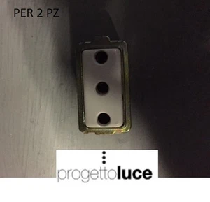 2 PEZZI PRESA 16A TIPO MAGIC COMPATIBILE TICINO MARLANVIL 7071 - Foto 1 di 1