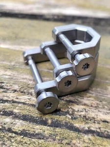 Pure Titanium TC4 Horseshoe Stirrup Buckle D-Shape Key Swivel Locking Buckle - Picture 1 of 29