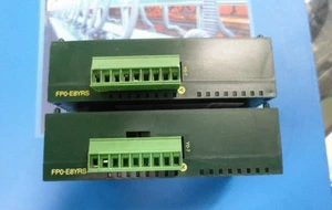 ONE used Panasonic PLC FP0-E8YRS - Picture 1 of 1