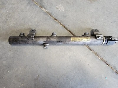 Riel inyector de combustible derecho diésel Mercedes W211 E320 GL320 BlueTec 6420702695 OEM Foto 1 de 3