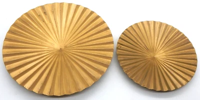 Sunburst (2) Metal Dourado Texturizado Plissado Decoração Metal Pendurado Arte de Parede Acentos - Imagem 1 de 4