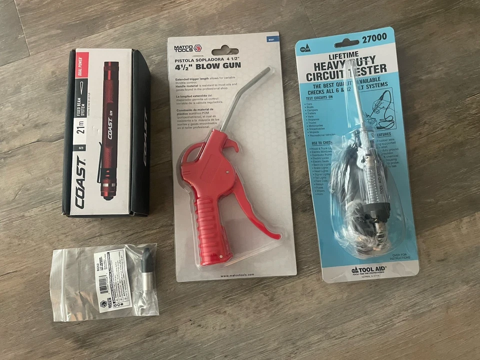 Nueva pistola de soplado y punta Matco 4 1/2" de 4 piezas, probador de circuito de ayuda de herramienta, luz de bolsillo reclinable de costa Foto 1 de 1